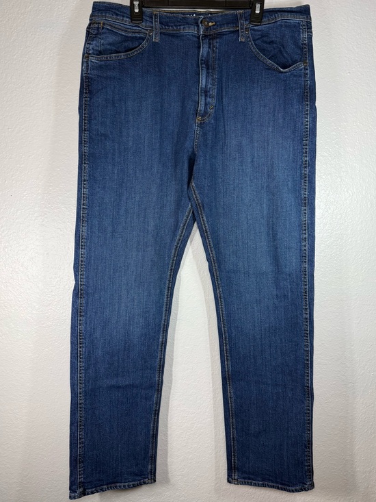 Wrangler Other - Wrangler Jeans Mens Regular Fit 38x32 Blue Denim